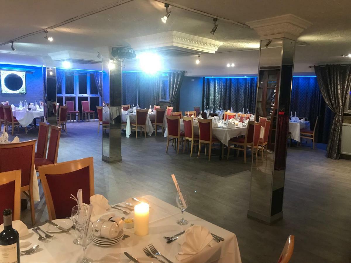 Hotel Hunters Meet Hatfield Heath